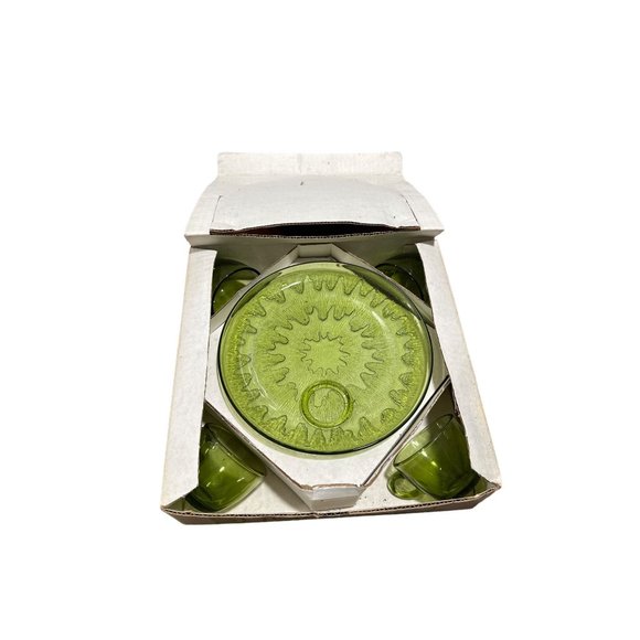 Vintage Rare Find Green Indian Glass Snack Set - Picture 1 of 12